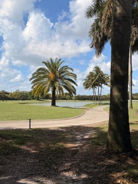 DORAL ESTATES VILLAS - Residential