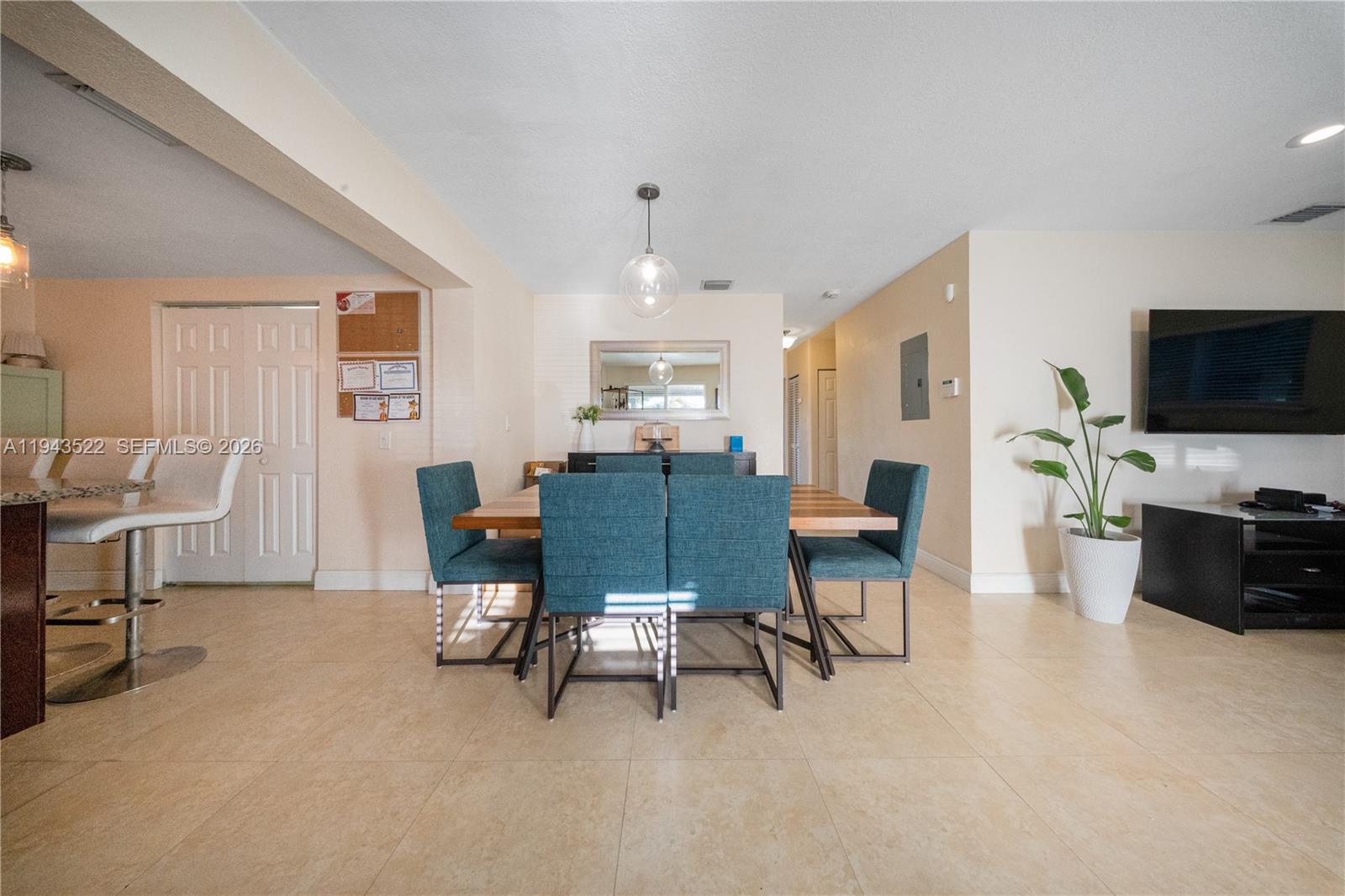 CENTRAL MIAMI PART 6 - Residential Lease