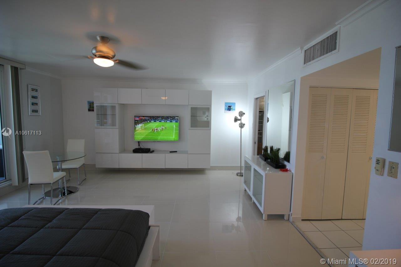 RONEY PALACE CONDO - Residential Lease