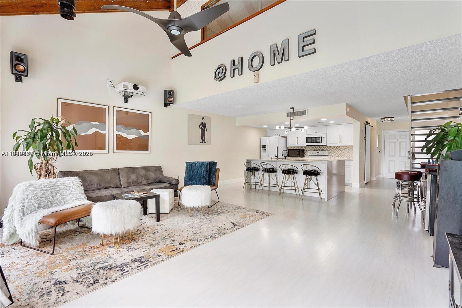 EVERGLADES SUGAR & LAND C - Residential Lease