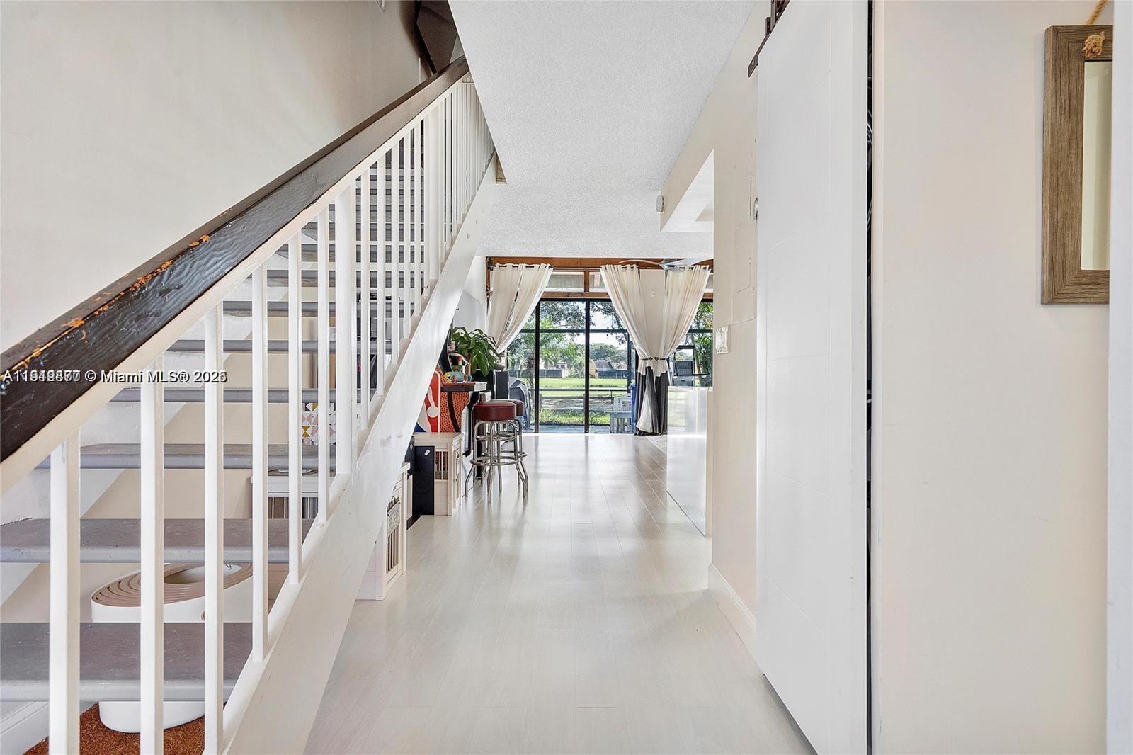 EVERGLADES SUGAR & LAND C - Residential Lease