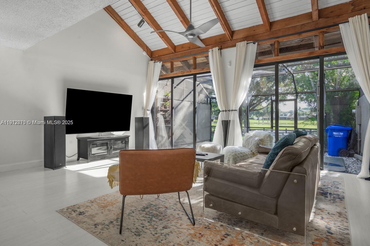 EVERGLADES SUGAR & LAND C - Residential Lease