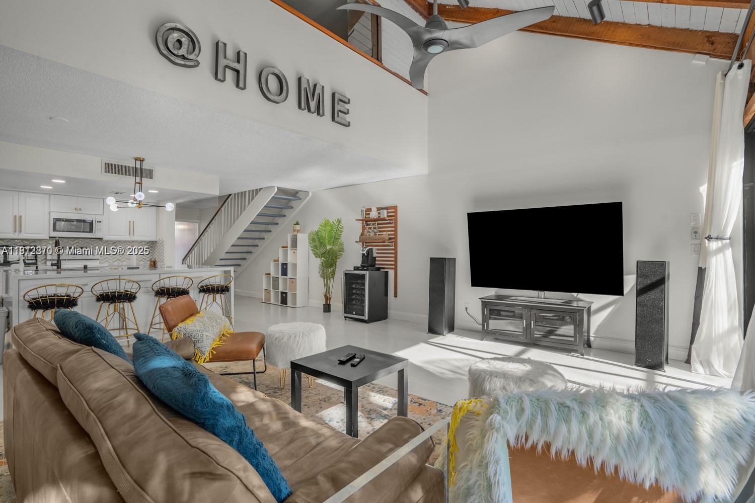 EVERGLADES SUGAR & LAND C - Residential Lease