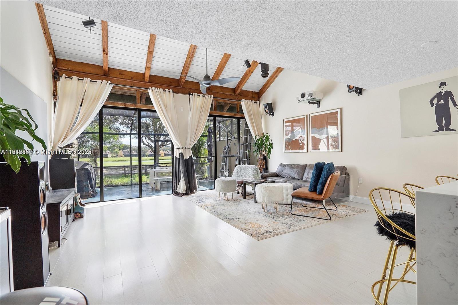 EVERGLADES SUGAR & LAND C - Residential Lease