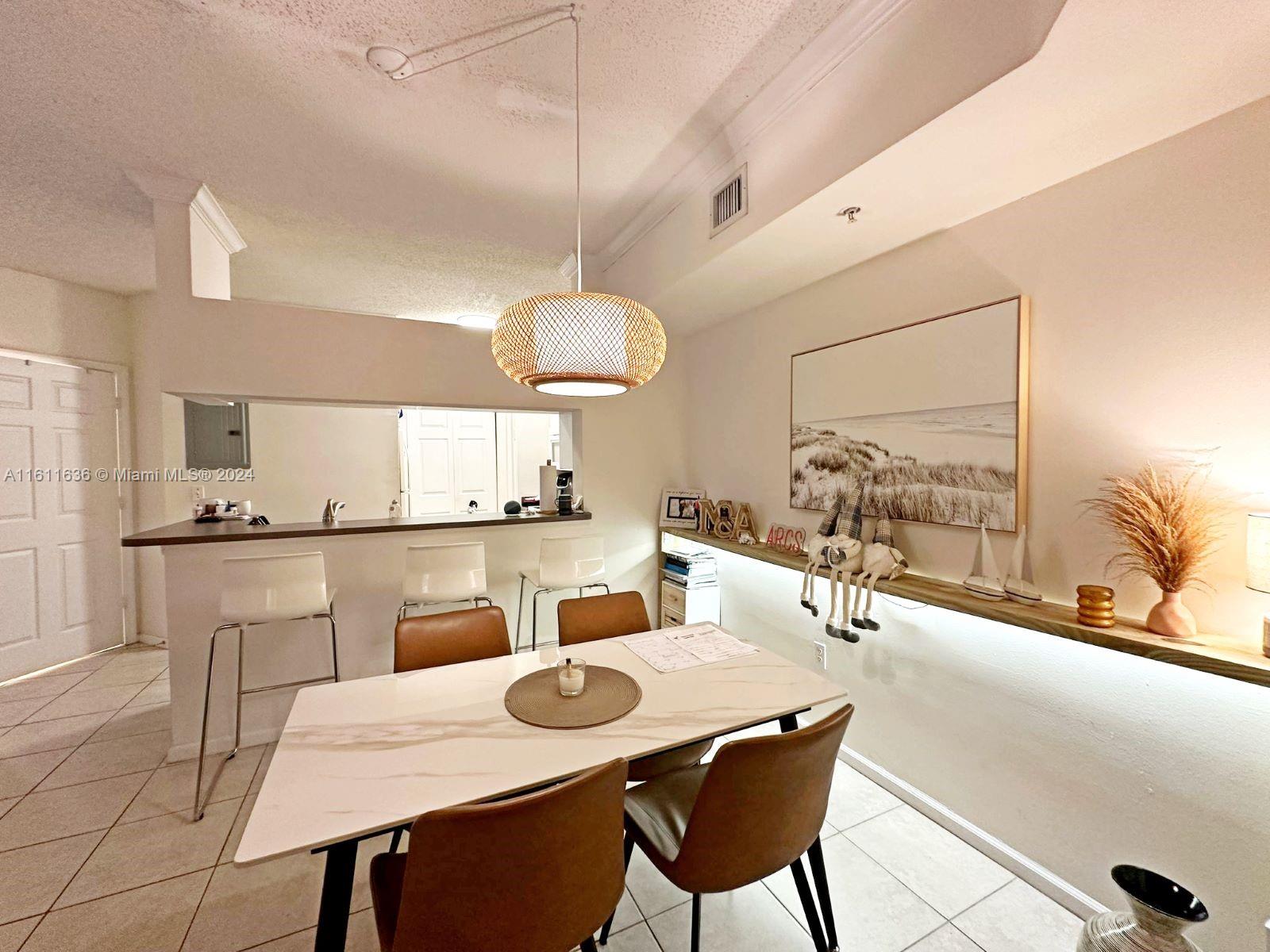 PORTO BELLAGIO CONDO - Residential