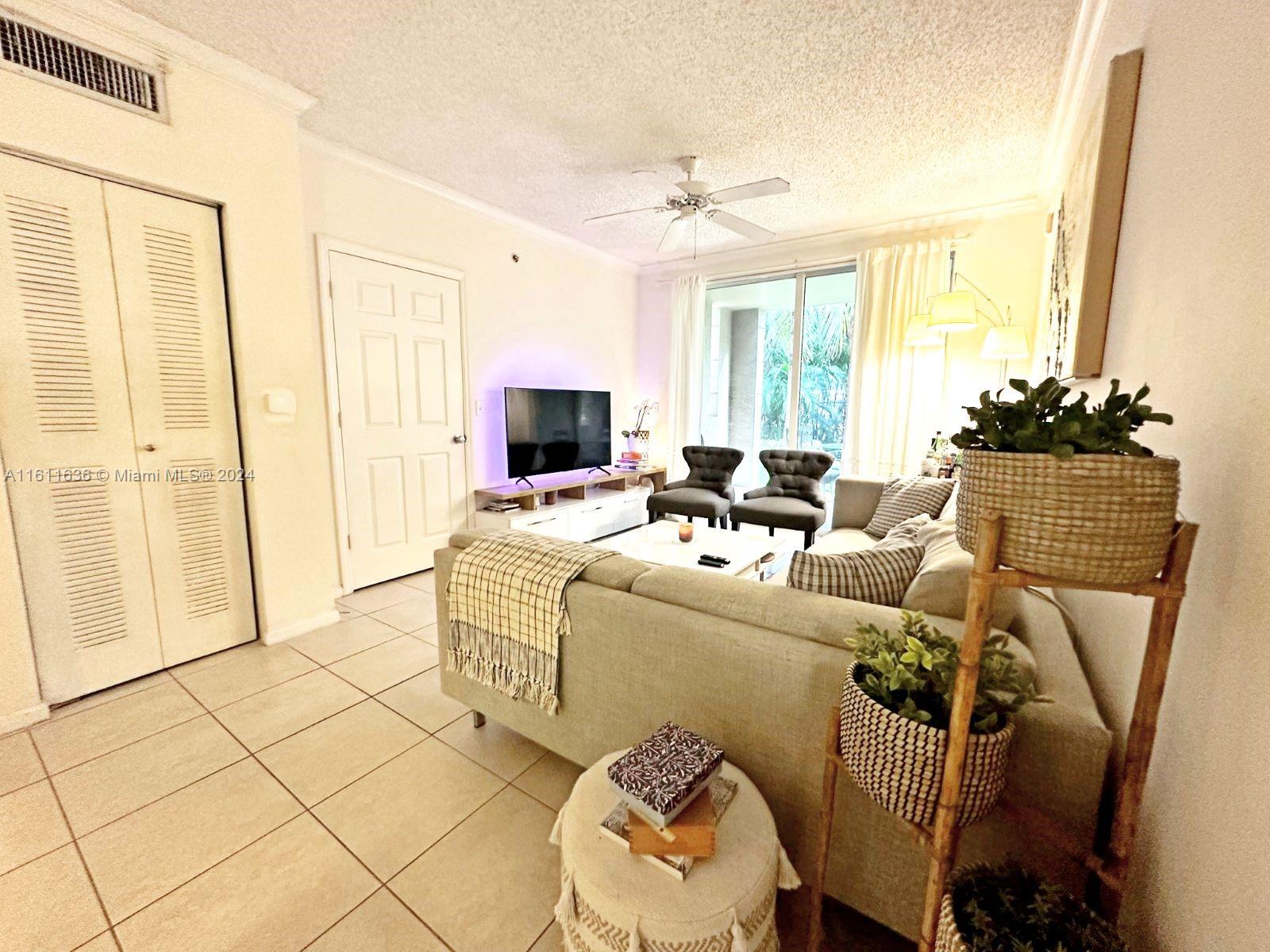 PORTO BELLAGIO CONDO - Residential