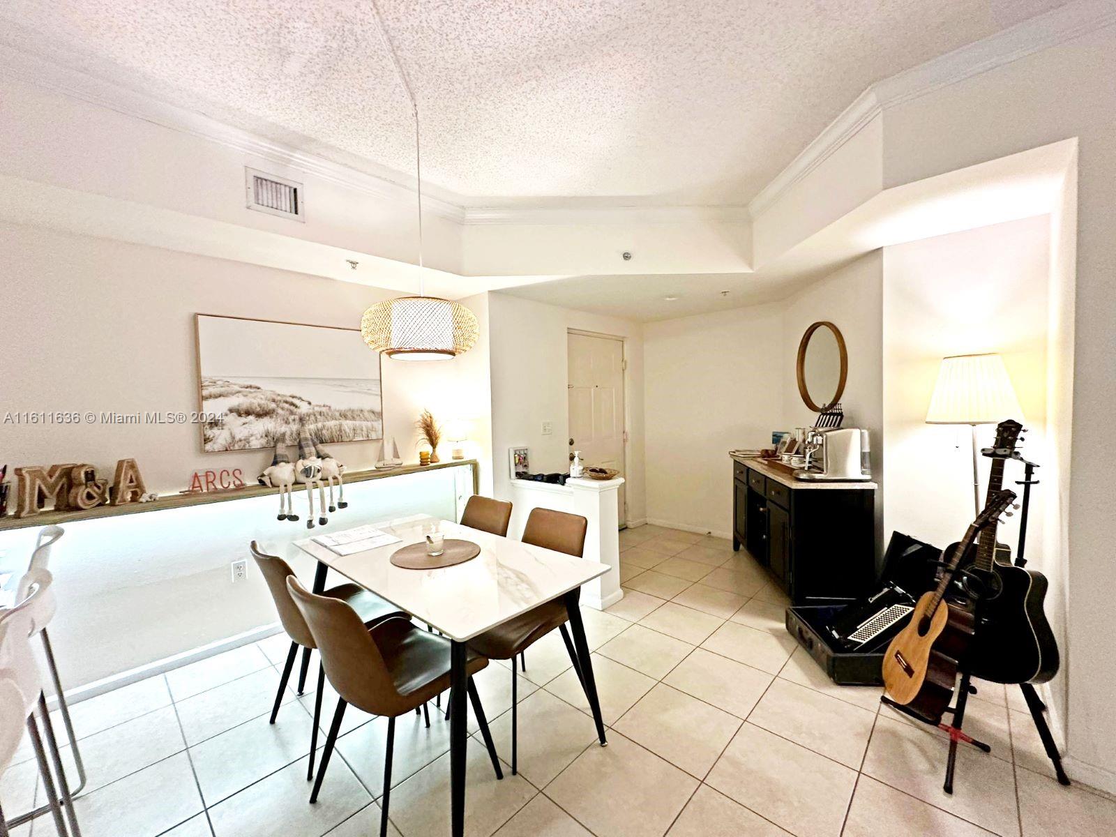 PORTO BELLAGIO CONDO - Residential