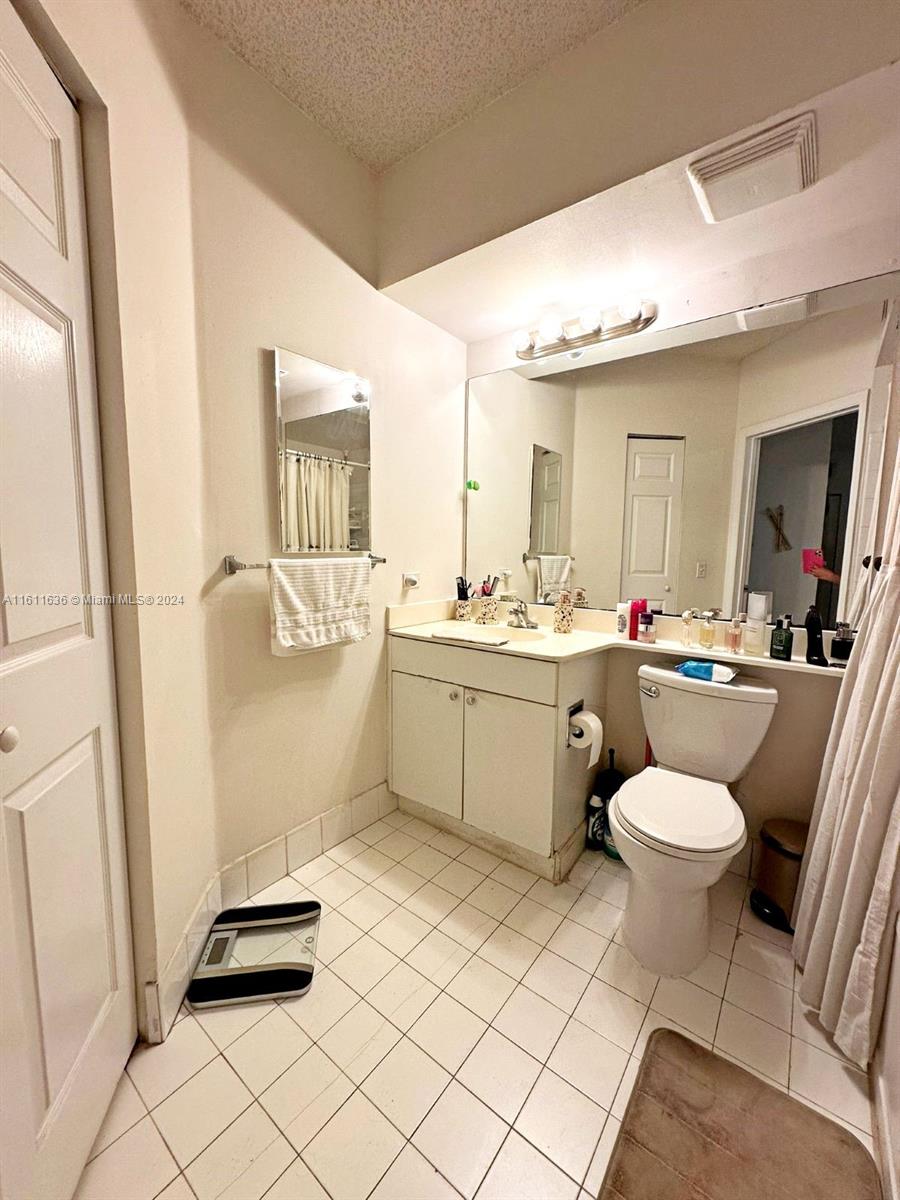 PORTO BELLAGIO CONDO - Residential