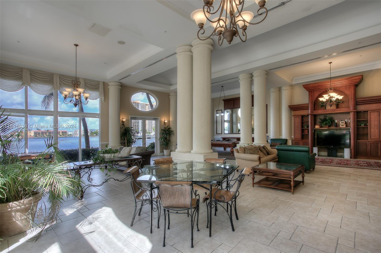 PORTO BELLAGIO CONDO - Residential