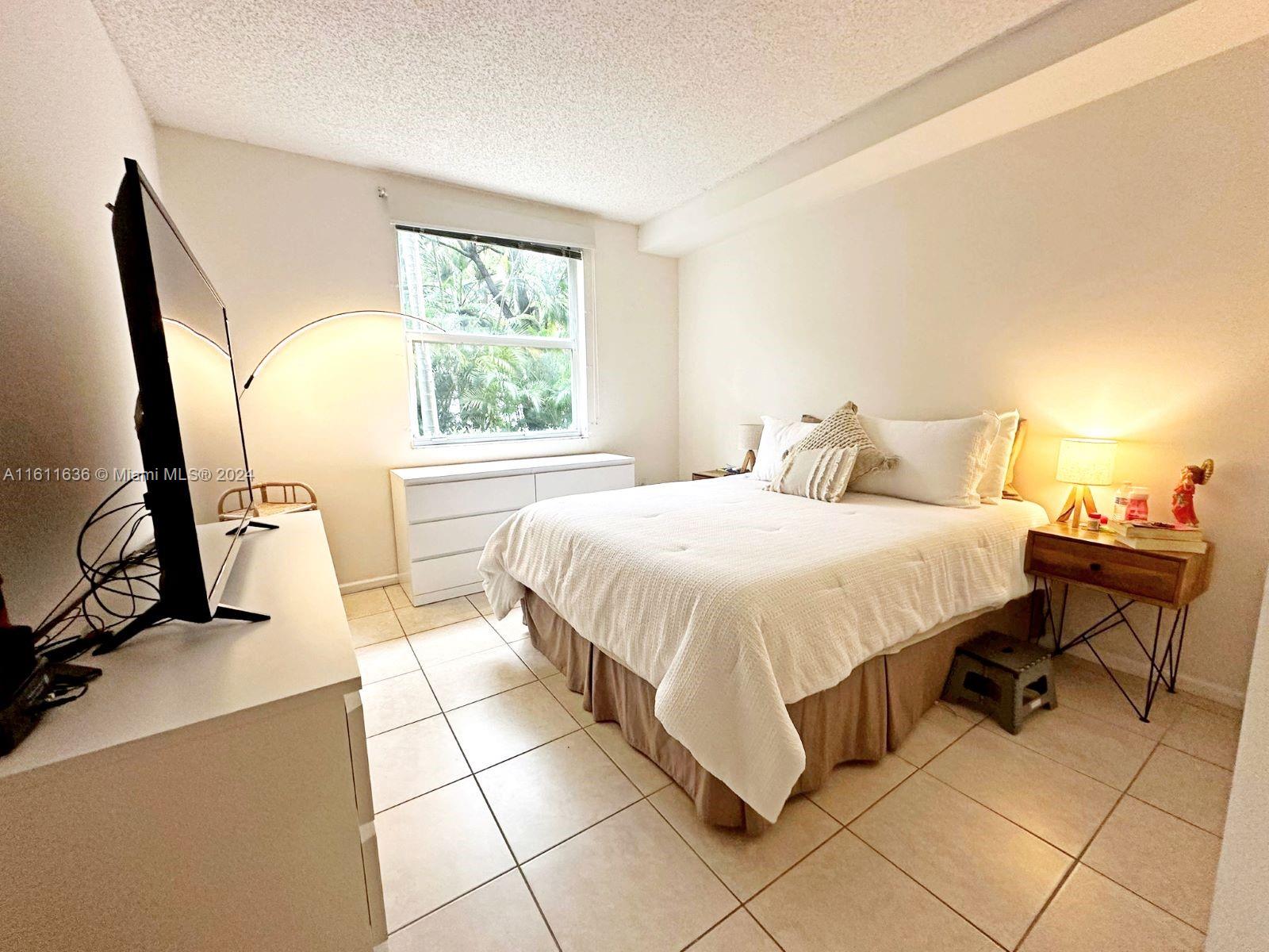 PORTO BELLAGIO CONDO - Residential