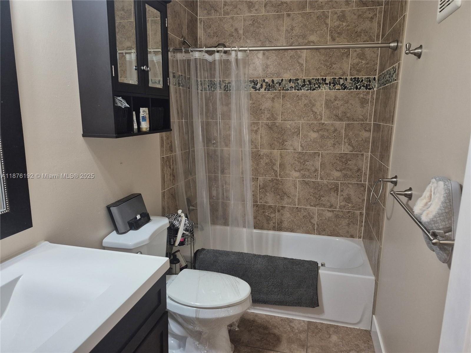 MARINA DEL MAR CONDO - Residential Lease