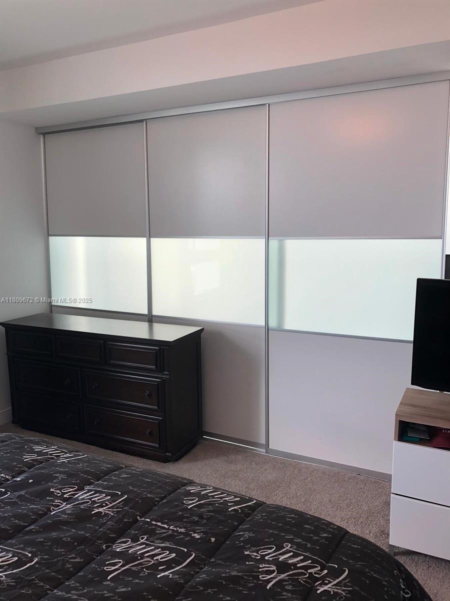 IVY CONDO - Residential