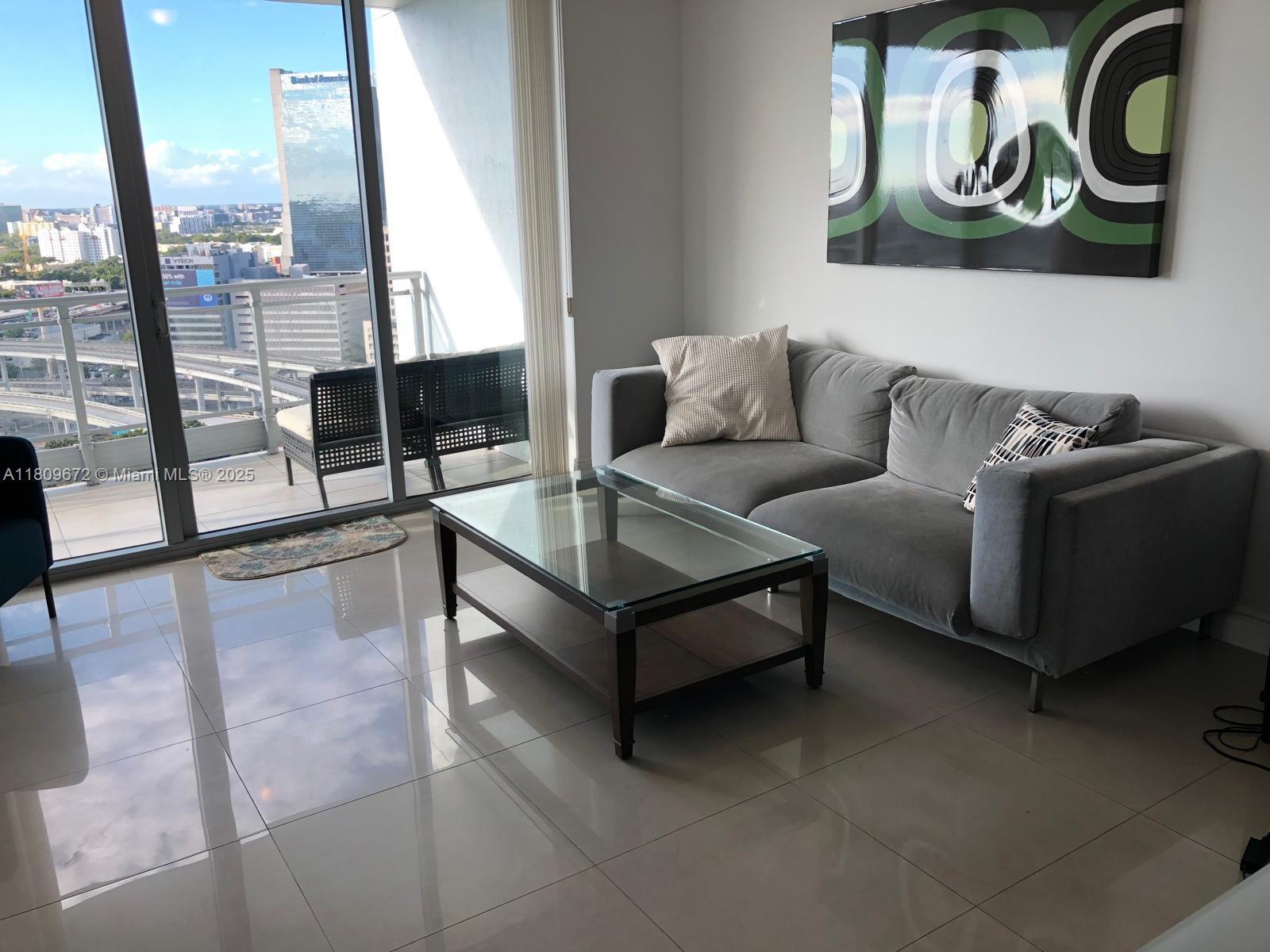 IVY CONDO - Residential