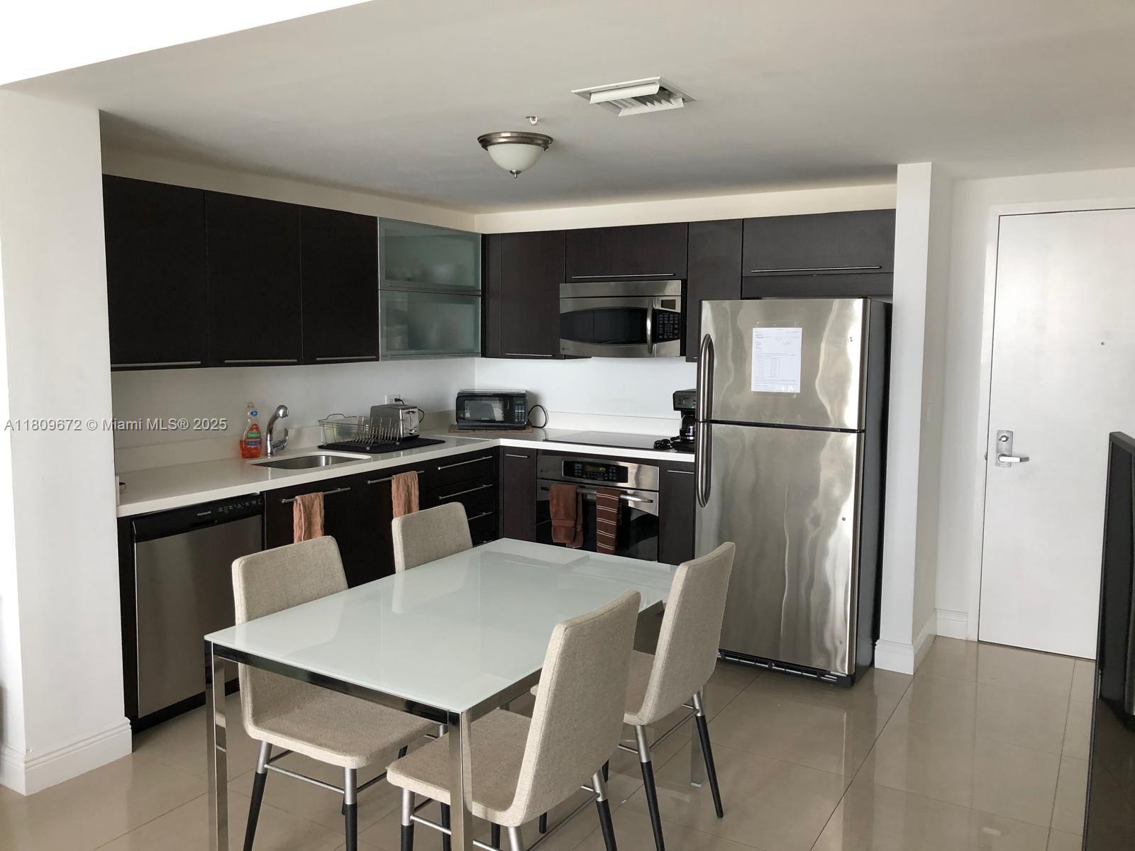 IVY CONDO - Residential