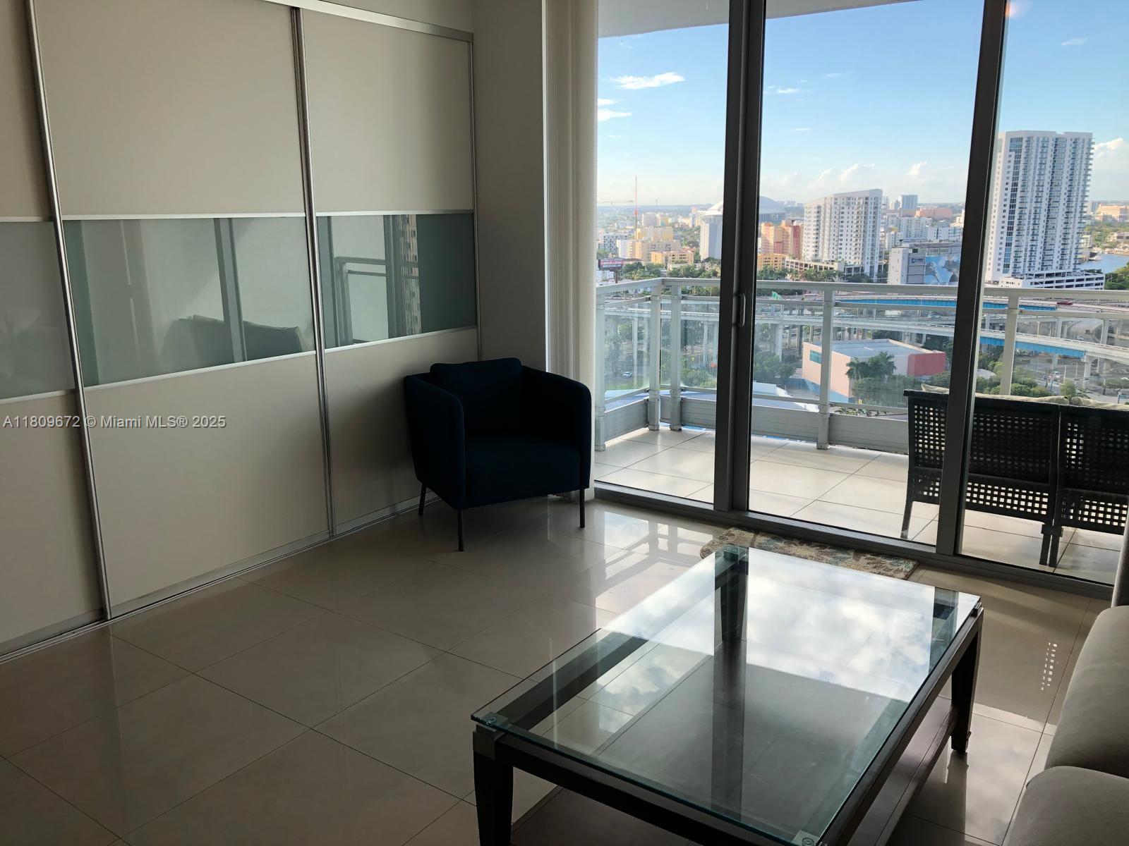 IVY CONDO - Residential