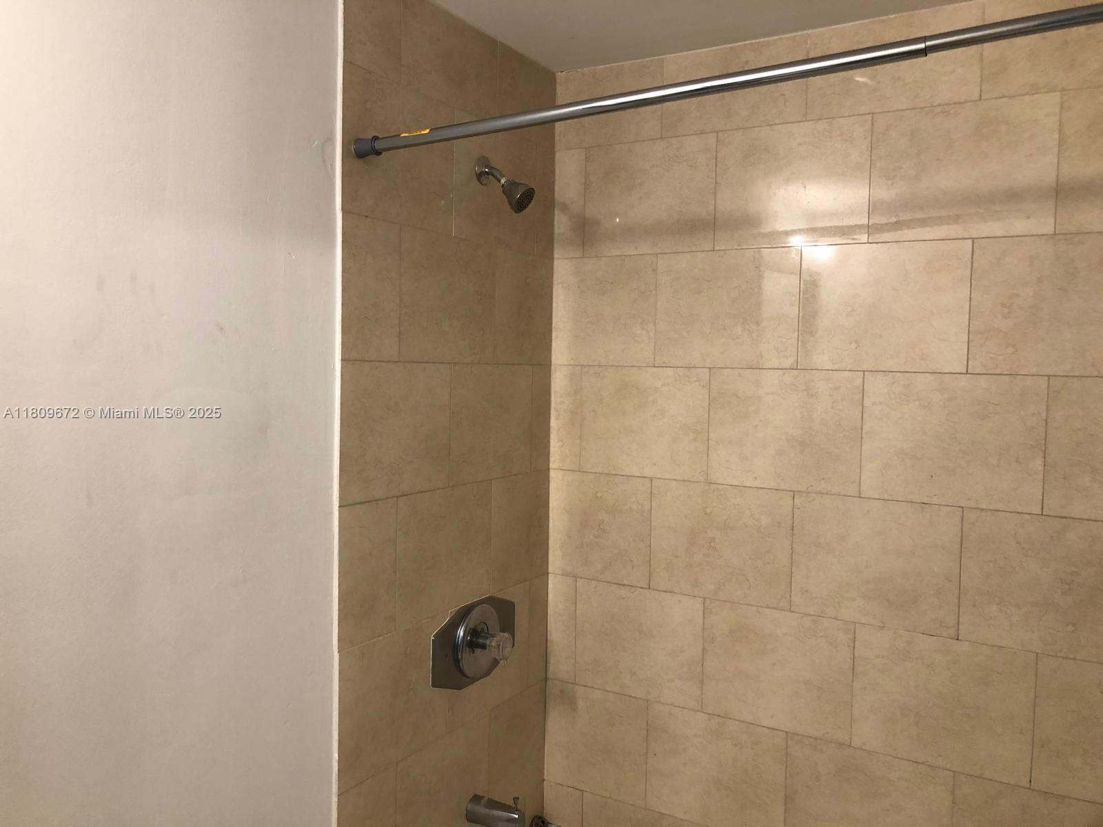 IVY CONDO - Residential