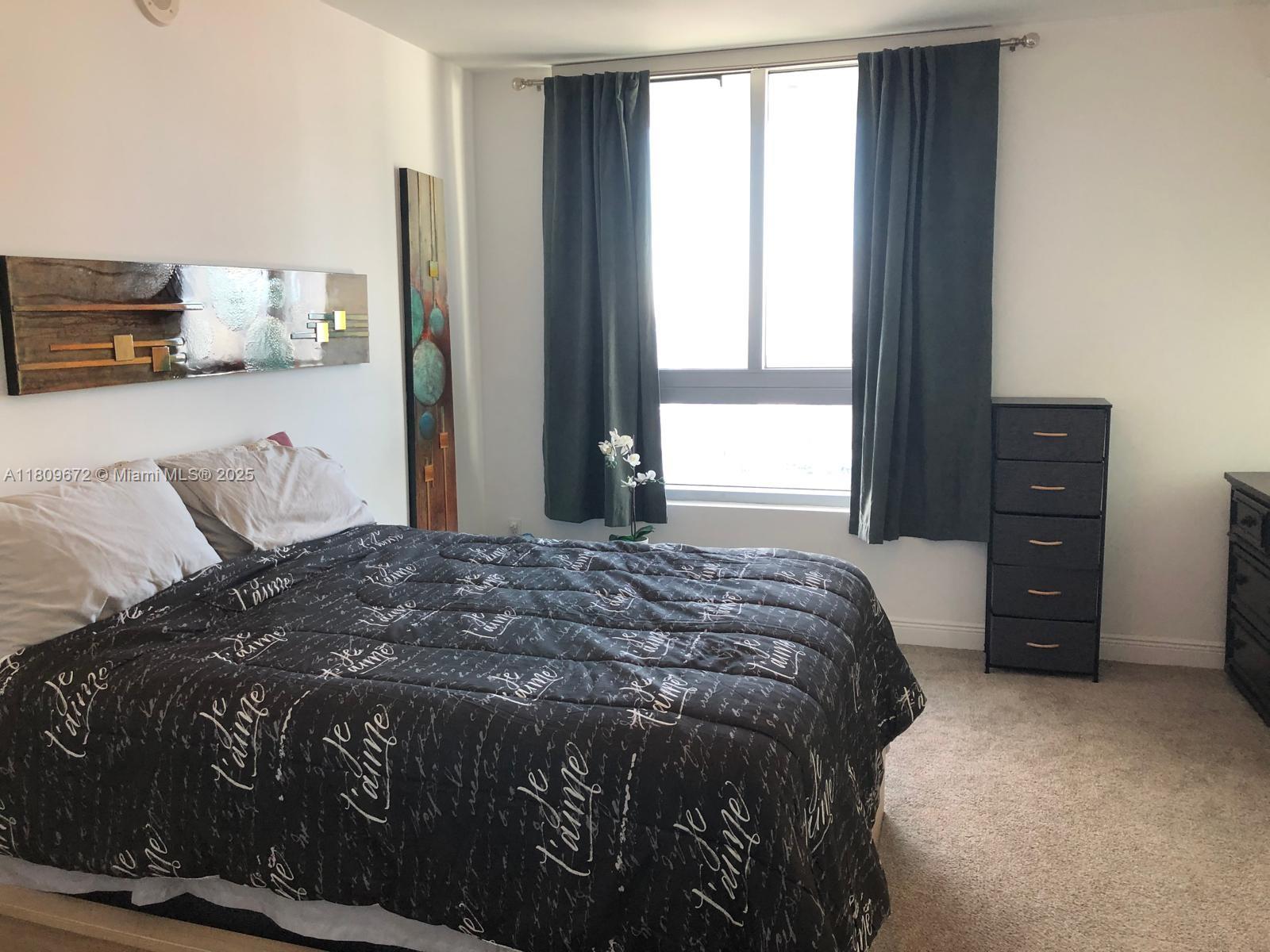 IVY CONDO - Residential