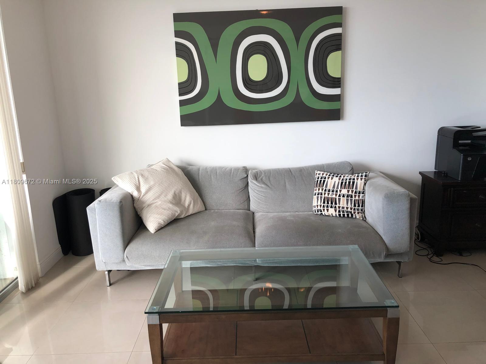 IVY CONDO - Residential