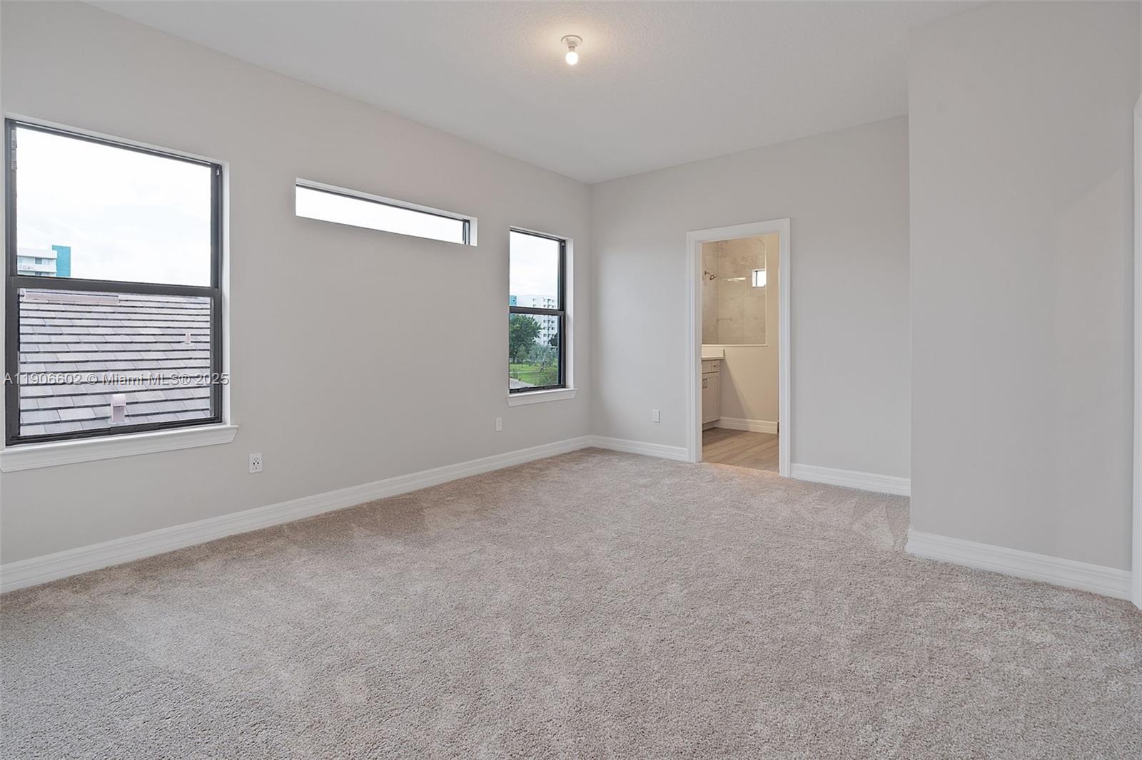 OAK TREE PROPERTY REDEVEL - Residential Lease