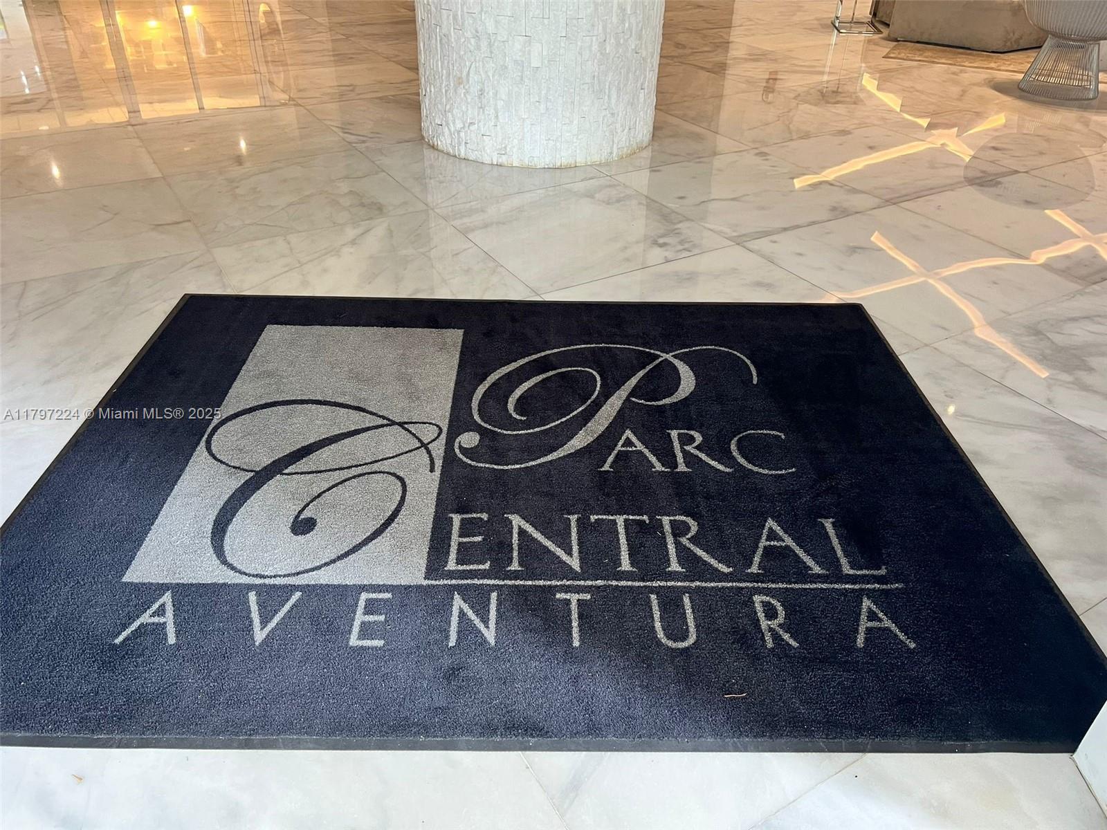 PARC CENTRAL AVENTURA EAS - Residential