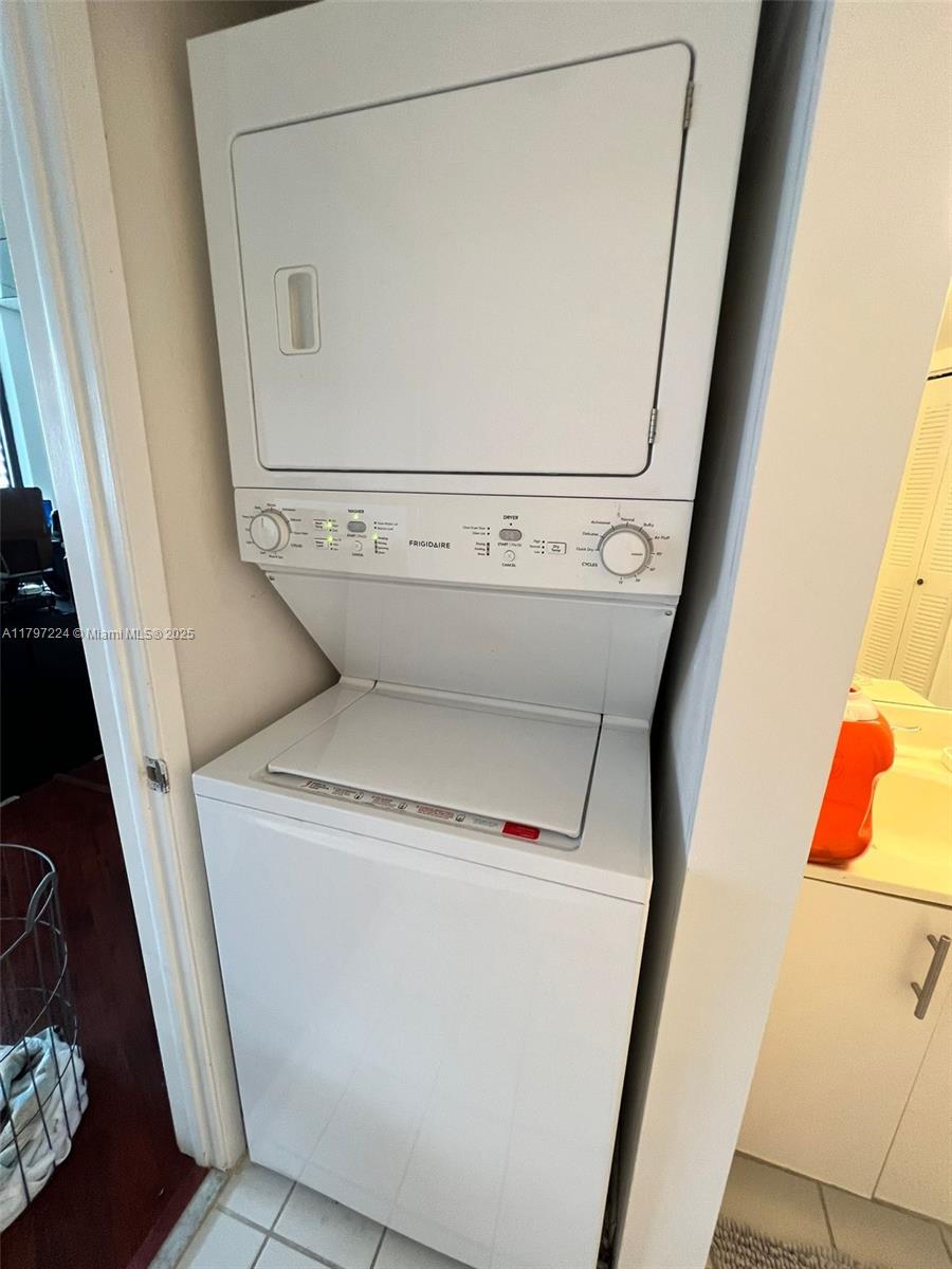 PARC CENTRAL AVENTURA EAS - Residential