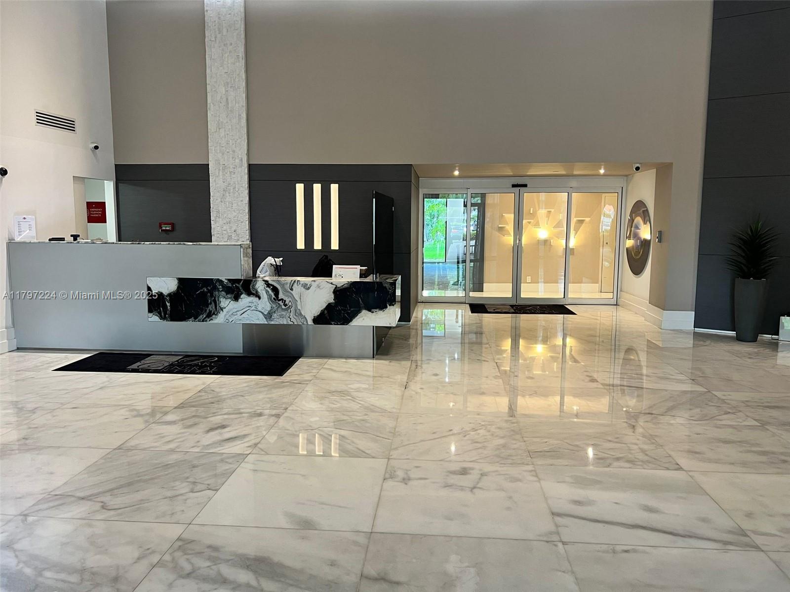 PARC CENTRAL AVENTURA EAS - Residential