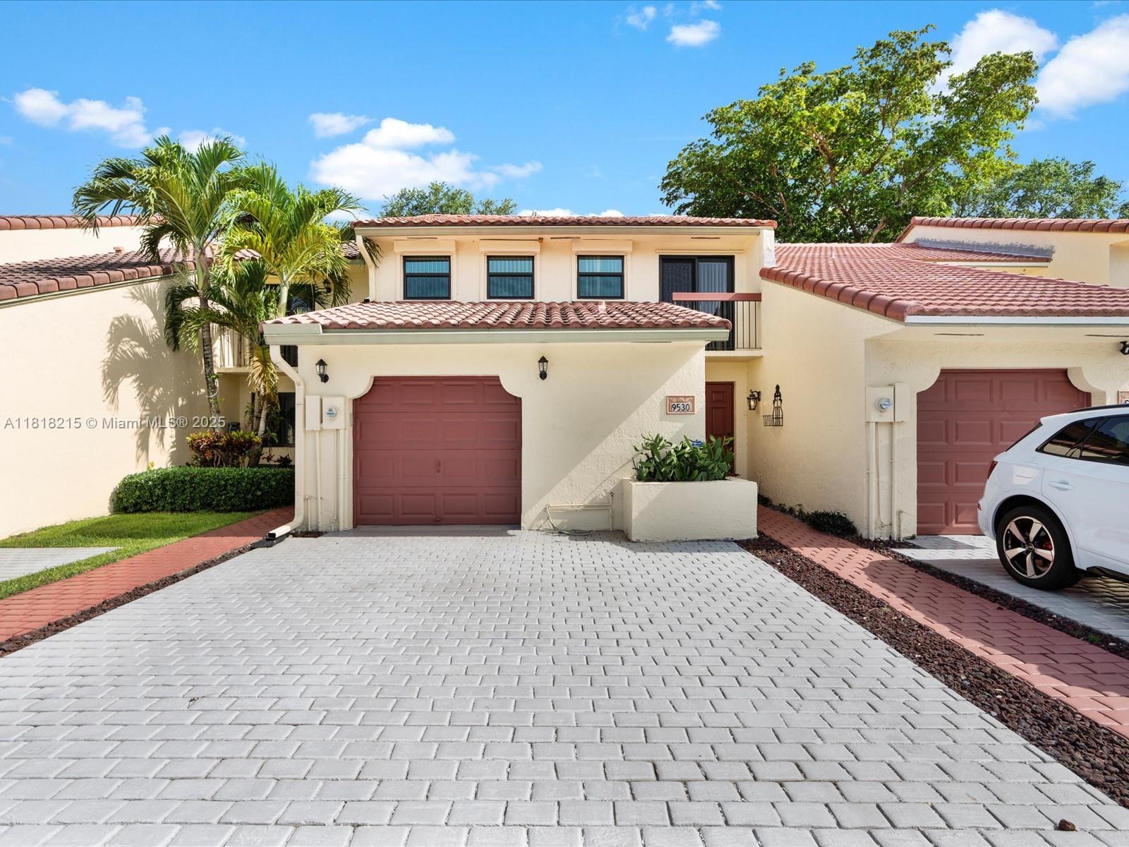 Property for Sale at 9530 Alcazar Ln, Davie, Broward County, Florida - Bedrooms: 3 
Bathrooms: 3  - $575,000