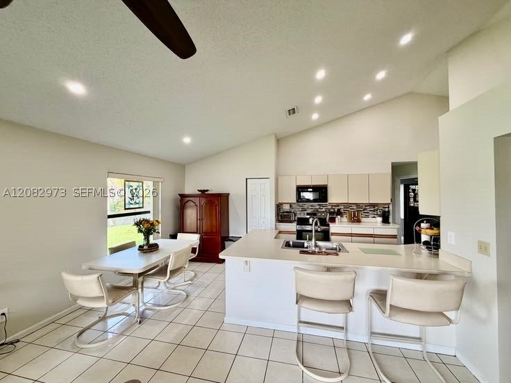 5796 SW 89th Way