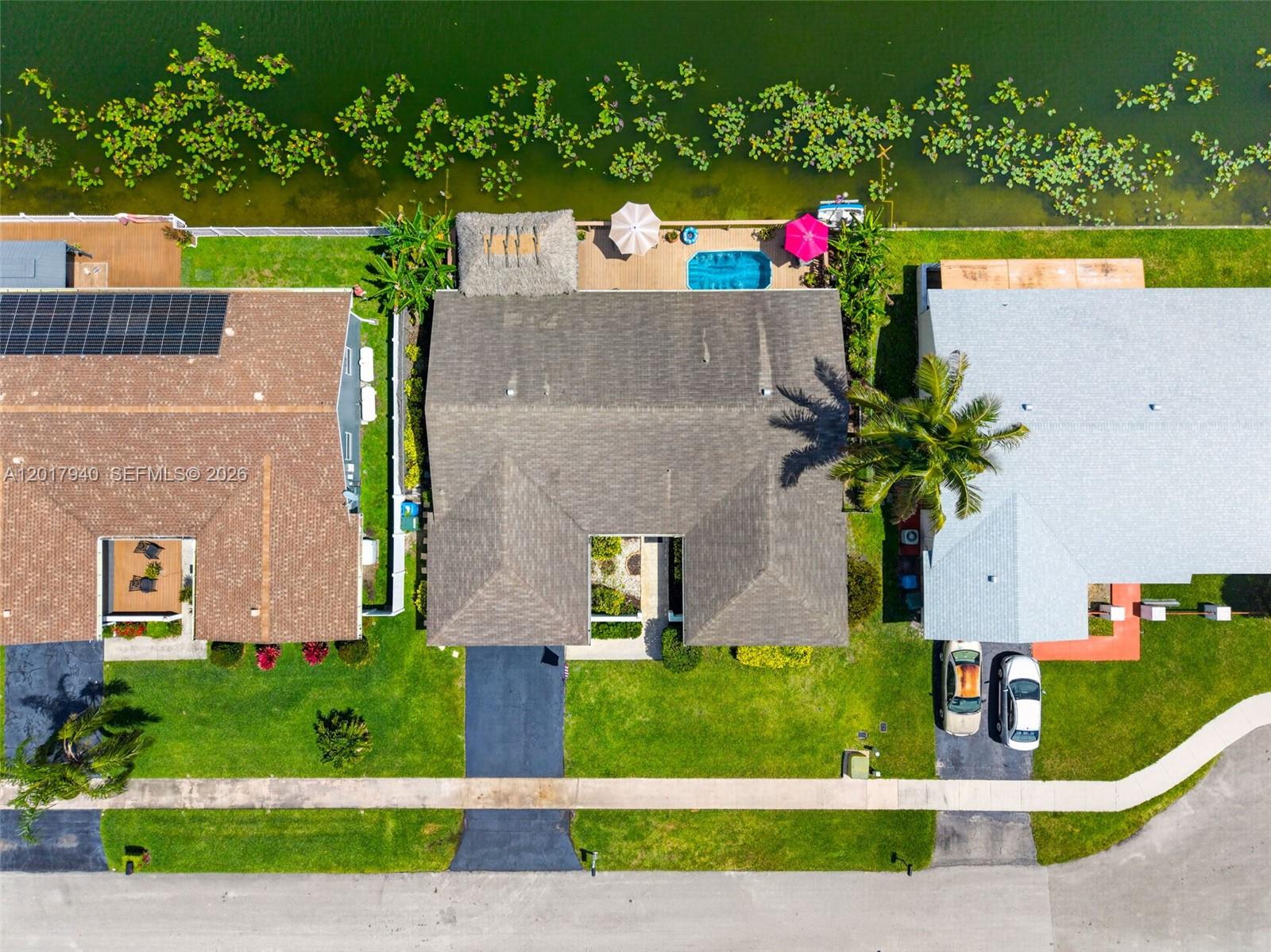 ROYAL PALM LAKE ESTATES - Residential