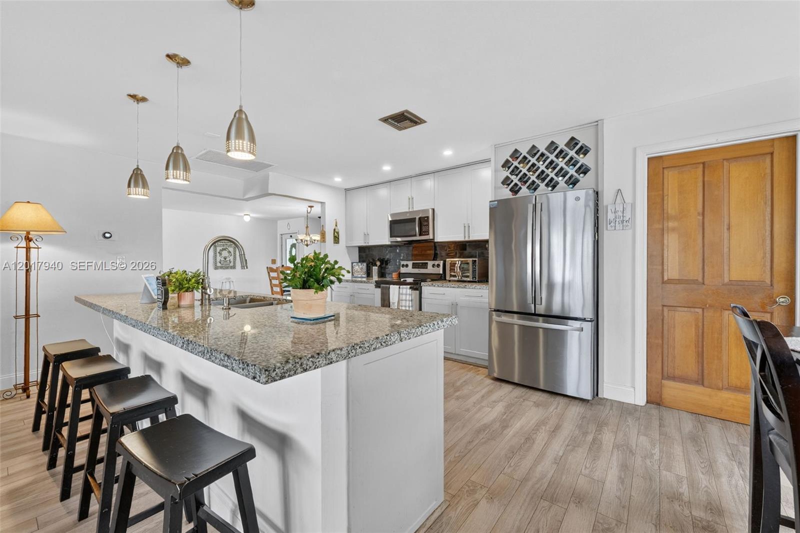 ROYAL PALM LAKE ESTATES - Residential