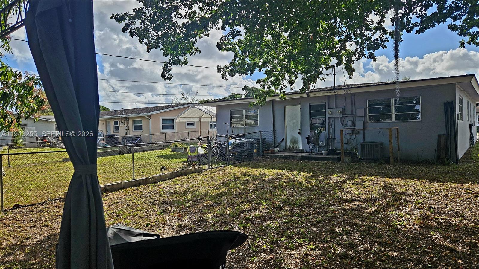 DAVIE PARK - Residential Income