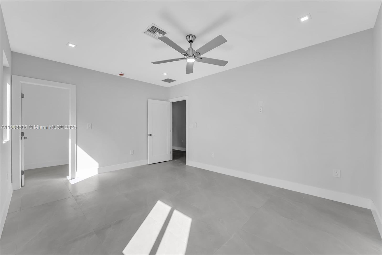 TOWN OF MODELO (DANIA) B- - Residential