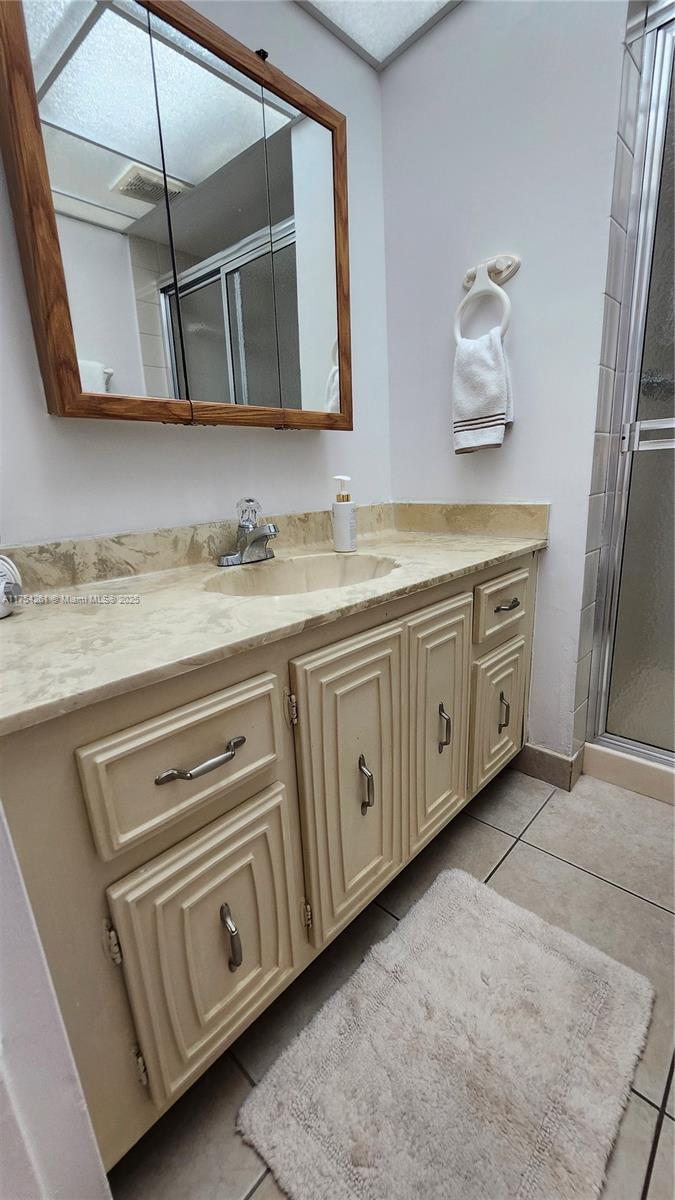 SOMERSET NO 1 CONDO - Residential