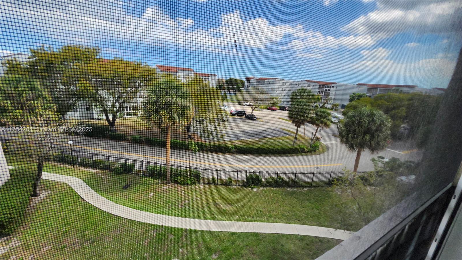 SOMERSET NO 1 CONDO - Residential