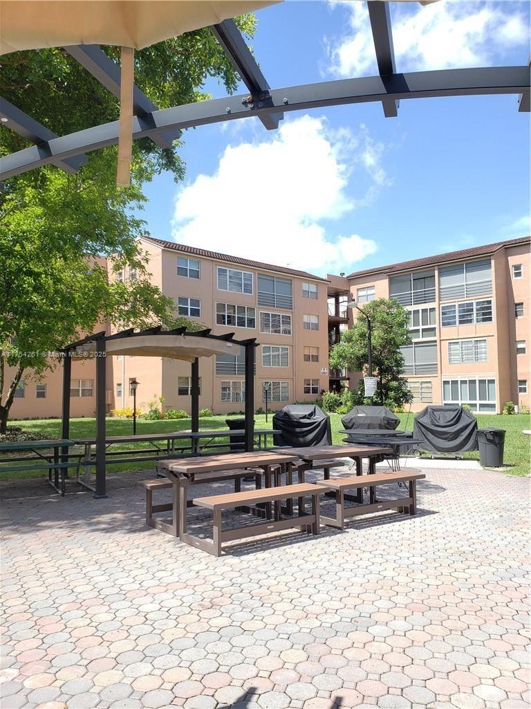 SOMERSET NO 1 CONDO - Residential