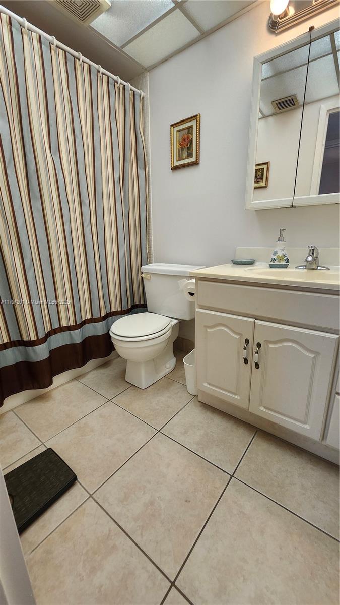 SOMERSET NO 1 CONDO - Residential