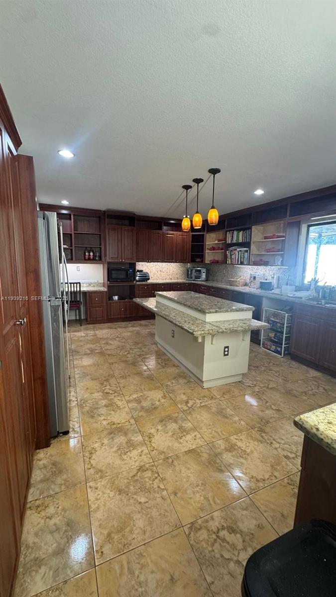 REDLAND - Residential