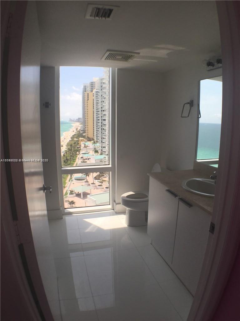 LA PERLA CONDO - Residential