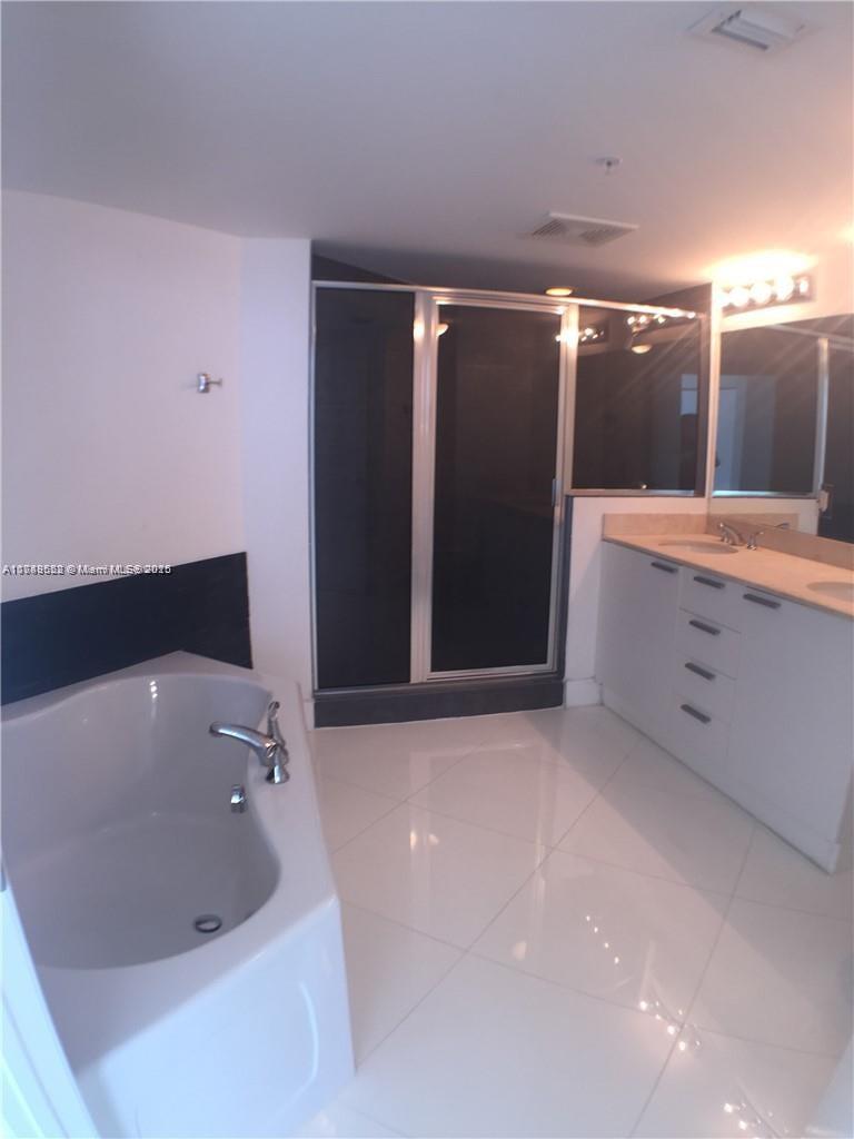 LA PERLA CONDO - Residential