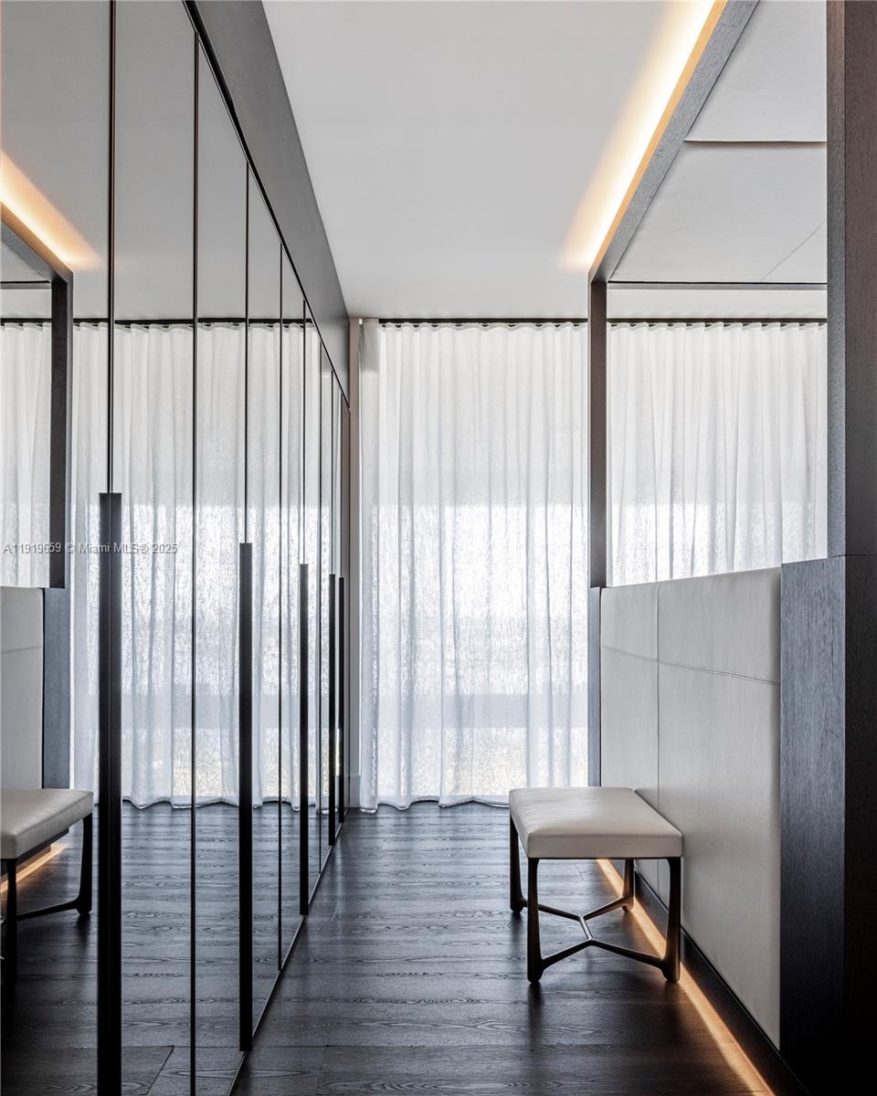 TEN MUSEUM PK RESIDENTIAL - Residential