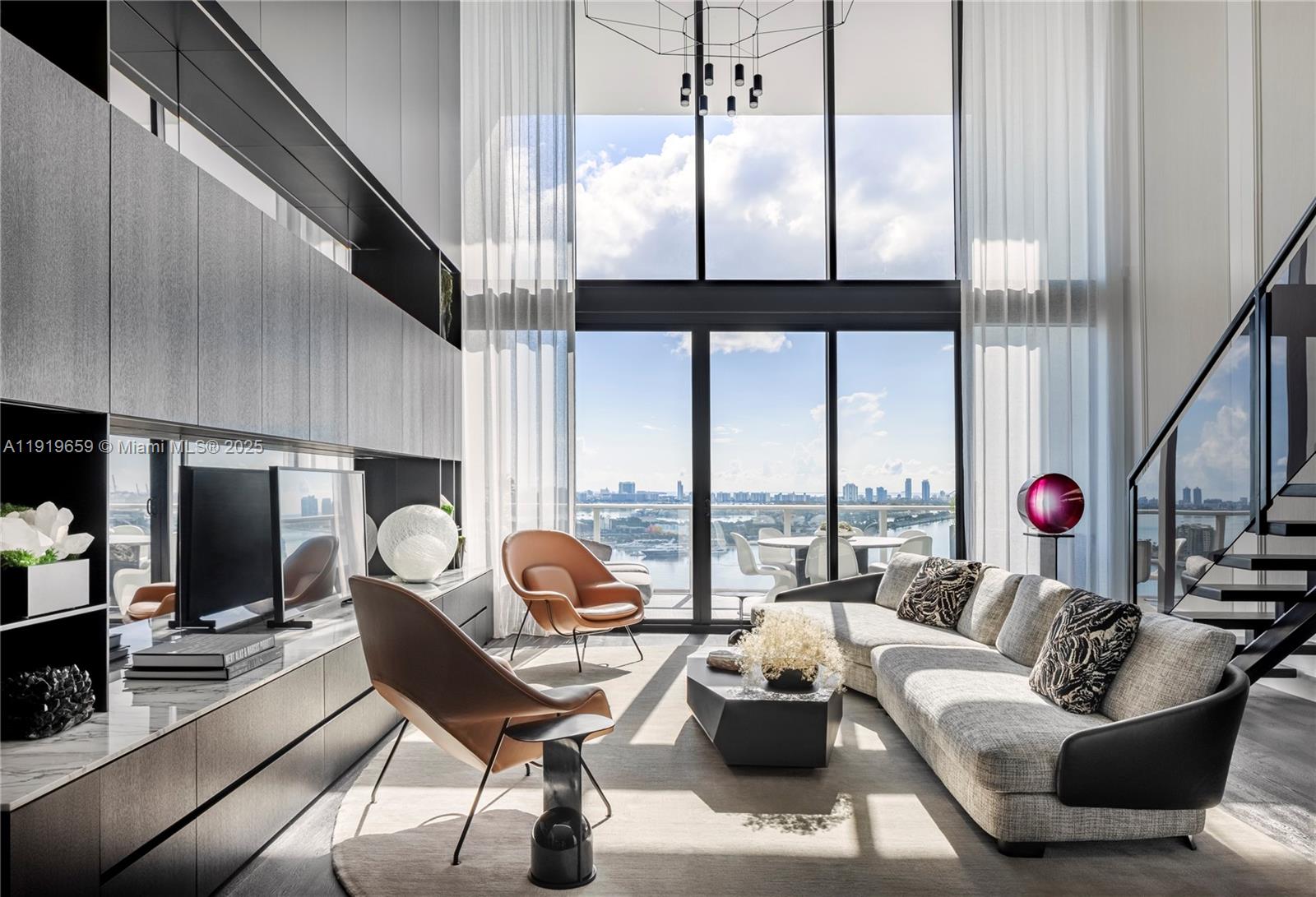 TEN MUSEUM PK RESIDENTIAL - Residential