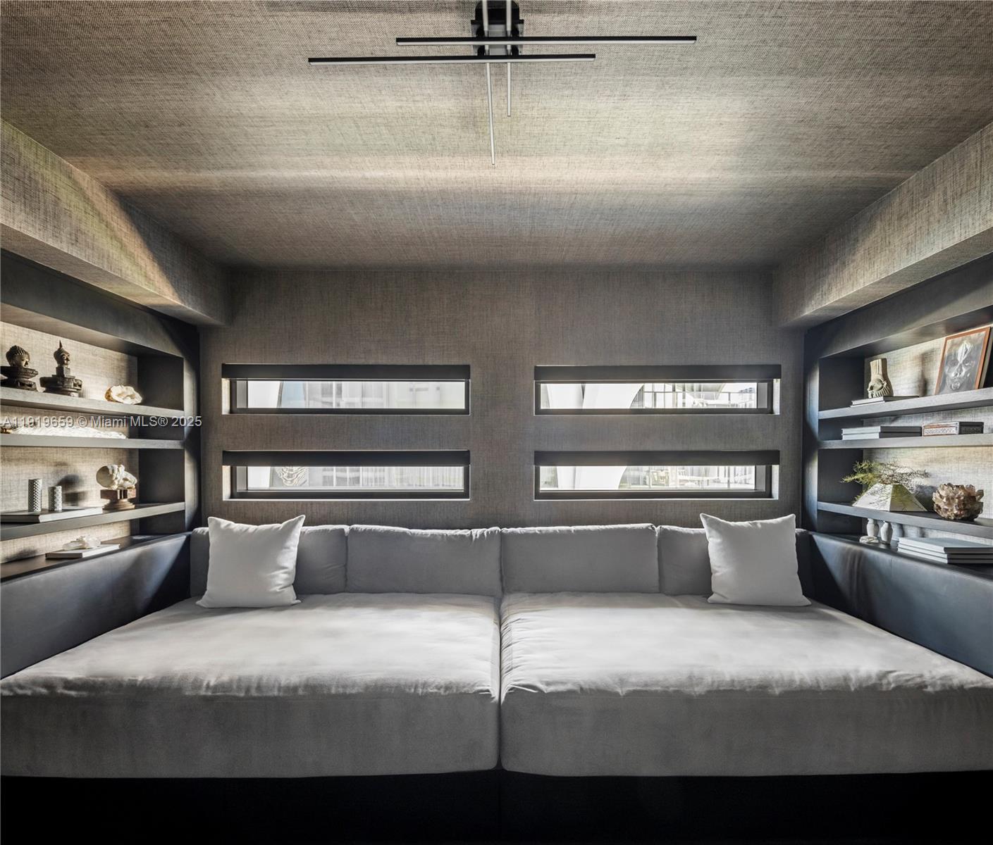 TEN MUSEUM PK RESIDENTIAL - Residential