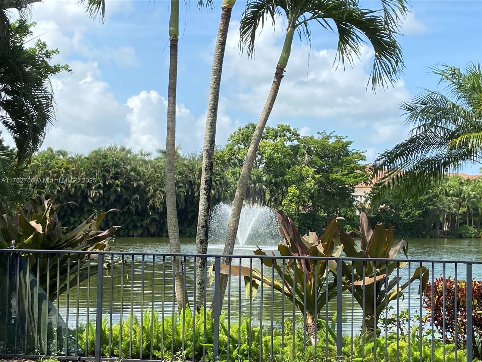 IBIS GOLF AND COUNTRY CLU - Residential
