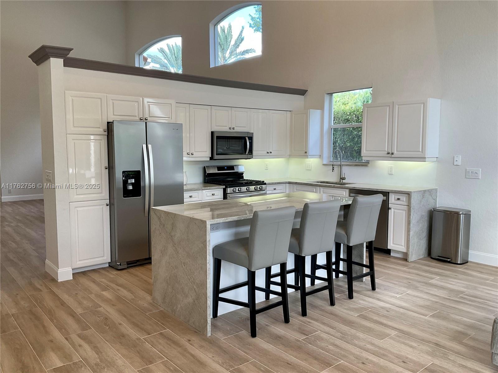 8405 Legend Club Dr