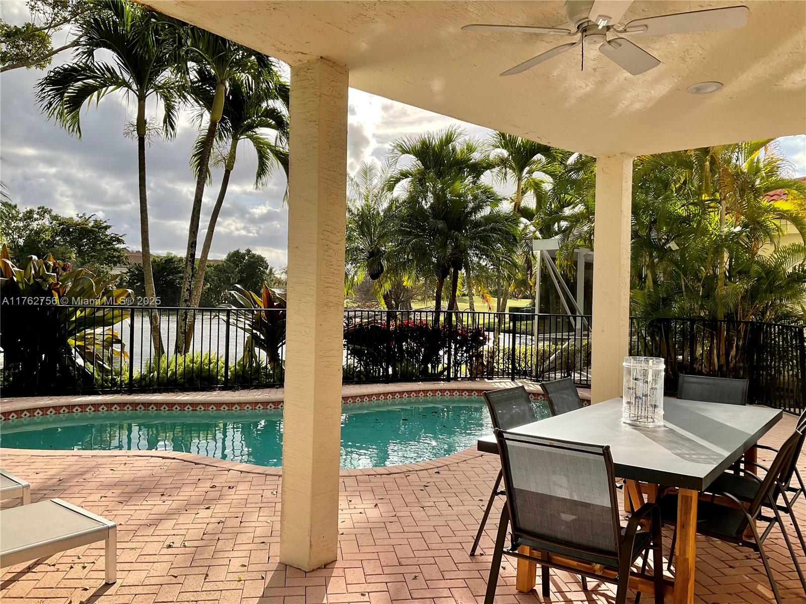 IBIS GOLF AND COUNTRY CLU - Residential
