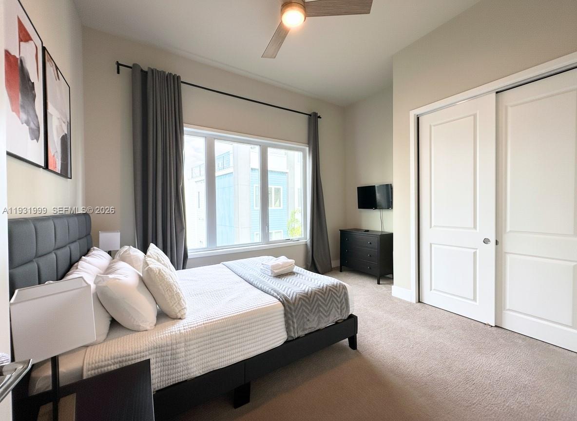 SPECTRUM AT REUNION CONDO - Residential