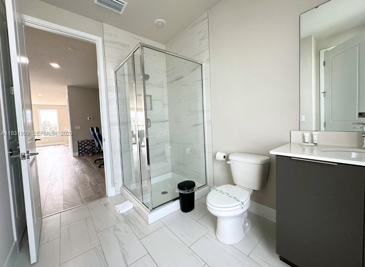 SPECTRUM AT REUNION CONDO - Residential