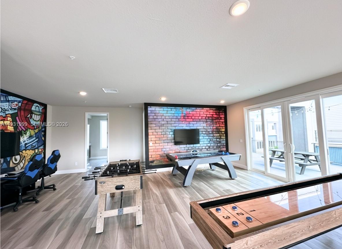 SPECTRUM AT REUNION CONDO - Residential