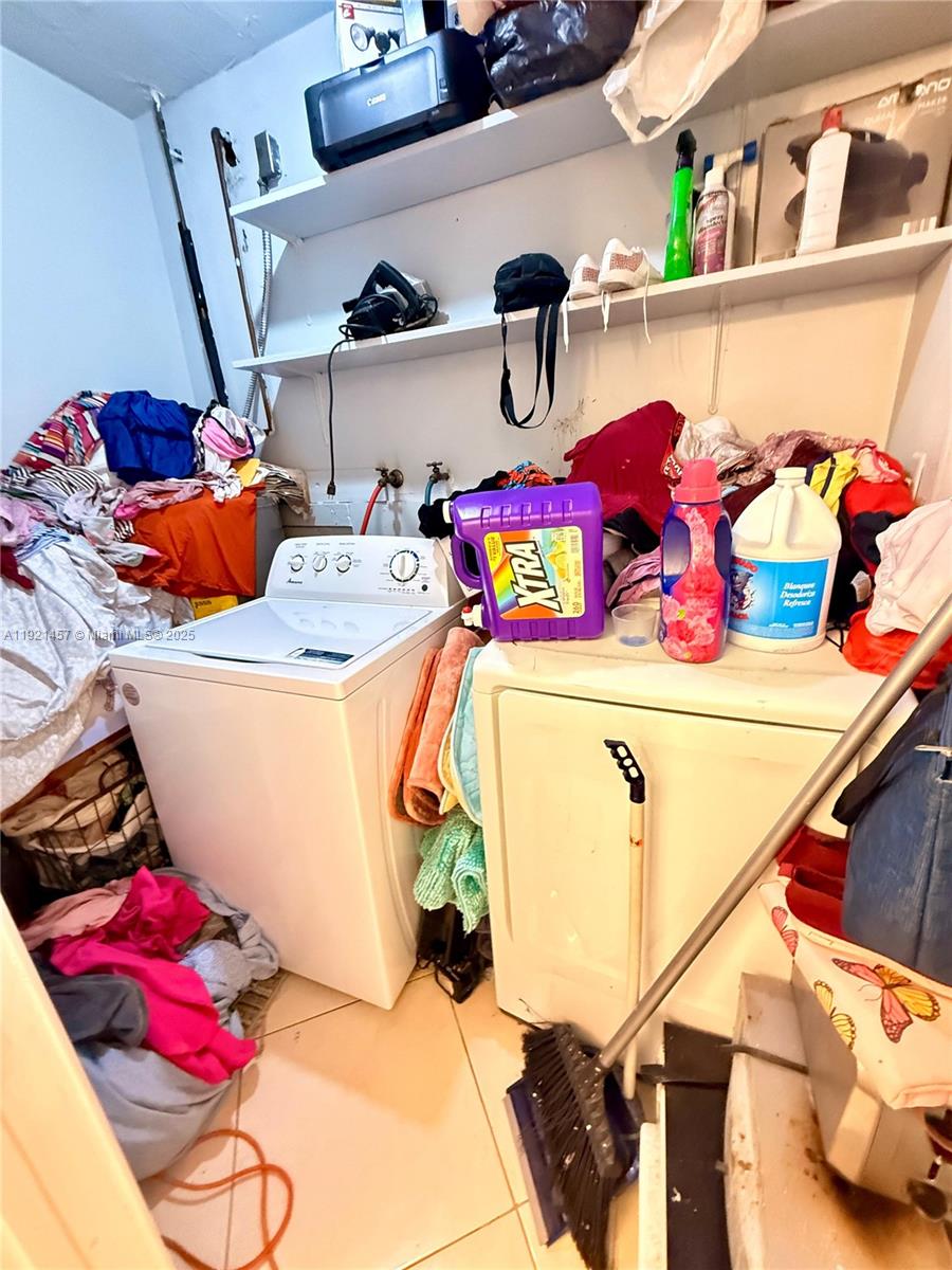 MIRAMAR SEC 7 - Residential Lease