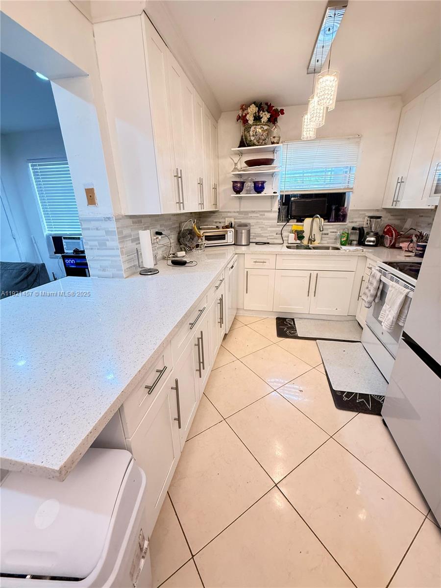 MIRAMAR SEC 7 - Residential Lease